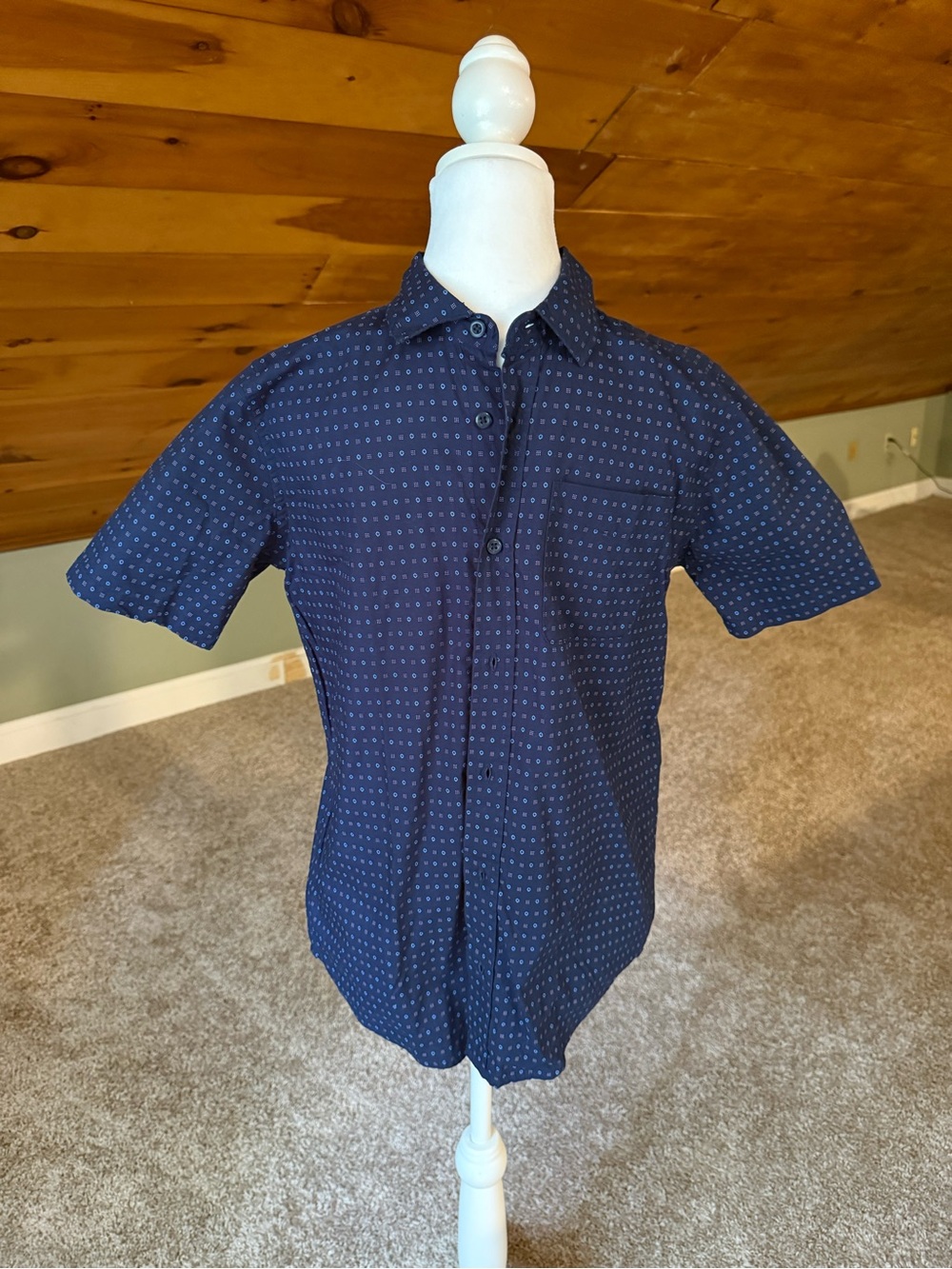 Big Boys Navy Short-Sleeve Button-Down with Tiny Dot Print - NWT